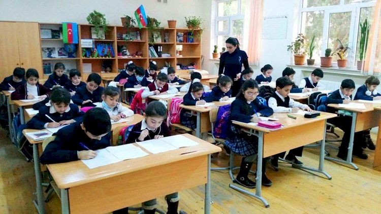    Məktəblərin bağlanma vaxtı dəyişir? - AÇIQLAMA   