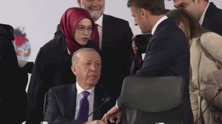    Makron Ərdoğanla görüşdə özünü alçalmış duruma salıb   