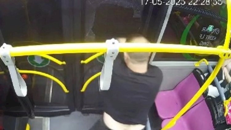    Bakıda avtobusun şüşəsini sındıran şəxs saxlanıldı   