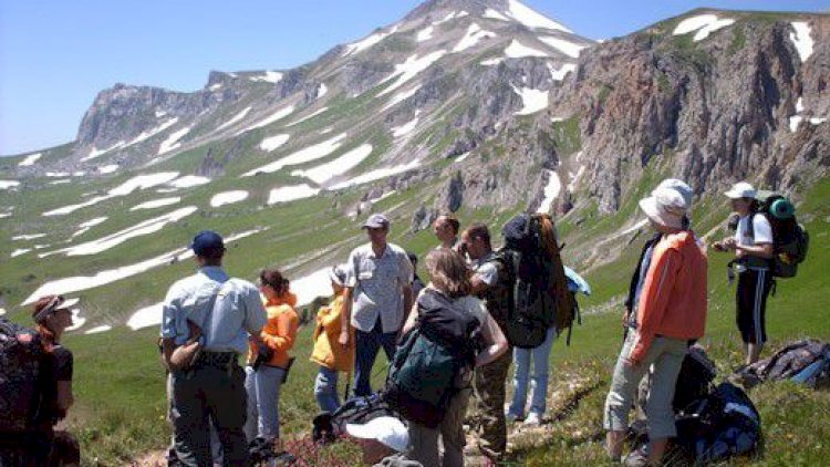    Yerli və xarici turistlərin ən çox getmək istədiyi yer –   ORTAQ SEÇİM
