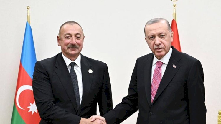    Prezidentlər təkbətək görüş keçirir   