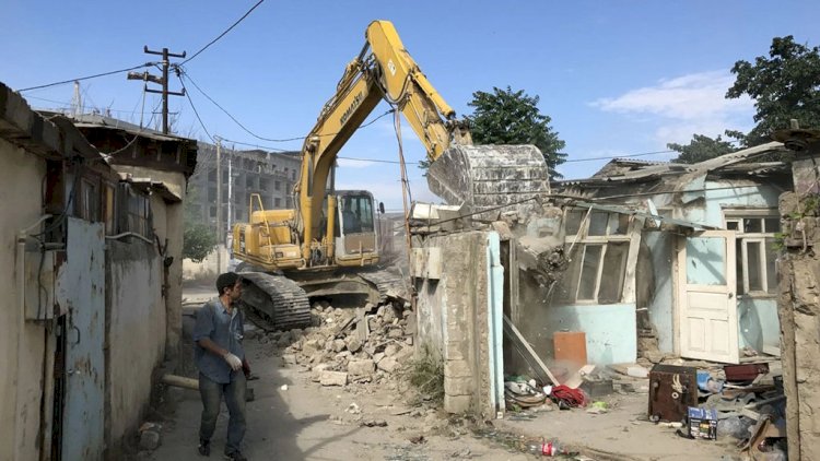    Bakının bu ərazilərində söküntü başladı   