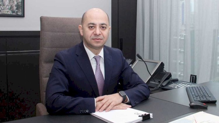    Vüsal Aslanov Aparat rəhbərini işdən çıxardı   