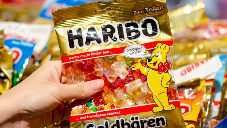    “Haribo” yeyən uşaq komaya düşüb   
