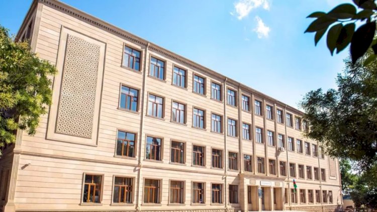    207 saylı məktəbdə yeni qalmaqal: 11-cilər mühafizəçiyə bıçaq çəkdilər   
