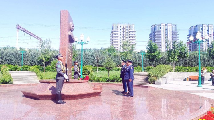    Azərbaycan HHQ komandanı Özbəkistana səfər etdi   