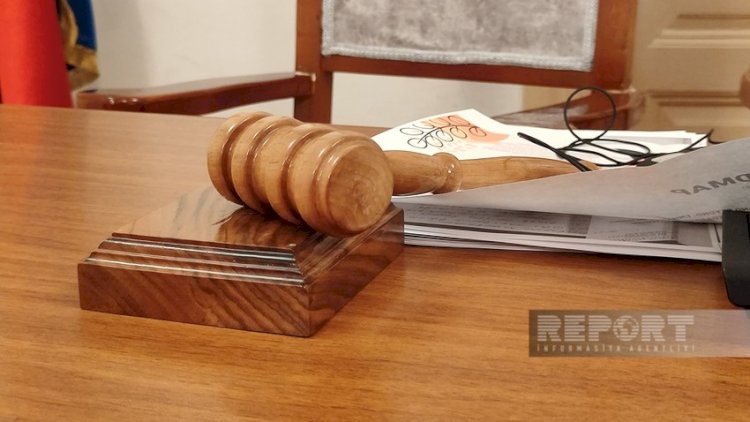    Bakıda DSX-nin zabitinə hücum etməkdə təqsirləndirilən idmançıların məhkəməsi başladı   