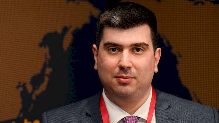    Fərhad İbrahimov: “Ayətullah Xamnəi öldürülsə belə...”   