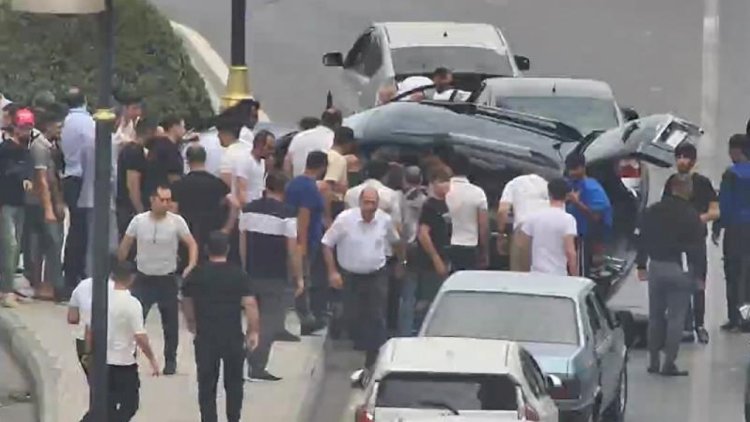   Bakıda qəza - FOTOLAR   