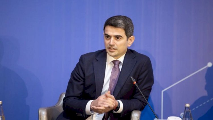    “Unibank”ın sədri işdən çıxdı   