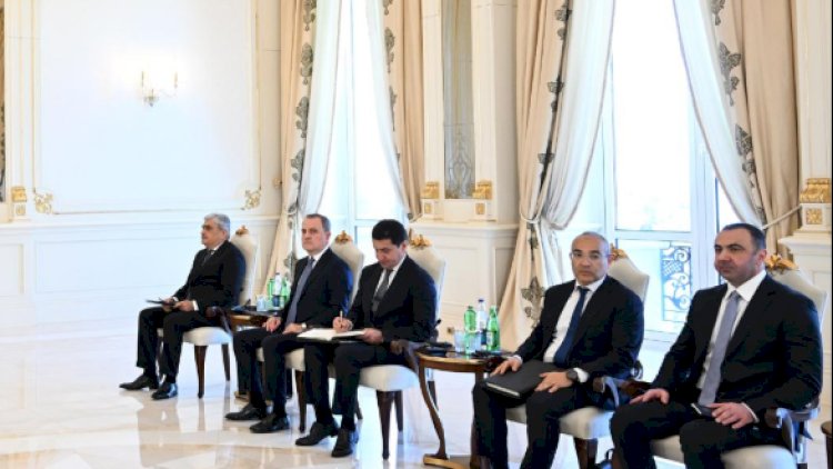    Sıradakı 5-ci adam: Rəsmi qəbulda o, niyə iştirak edirdi?   