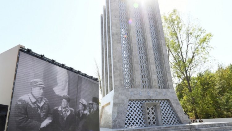    Vaqif Poeziya Günlərinin tarixi dəyişdirildi   