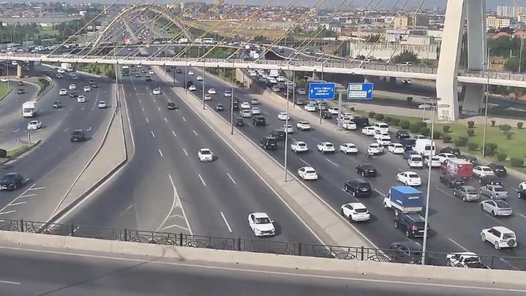   “Koroğlu“ körpüsündə QƏZA: Sıxlıq yarandı   