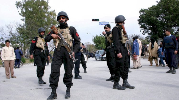    Pakistanda partlayış: 4 ölü, 17 yaralı   
