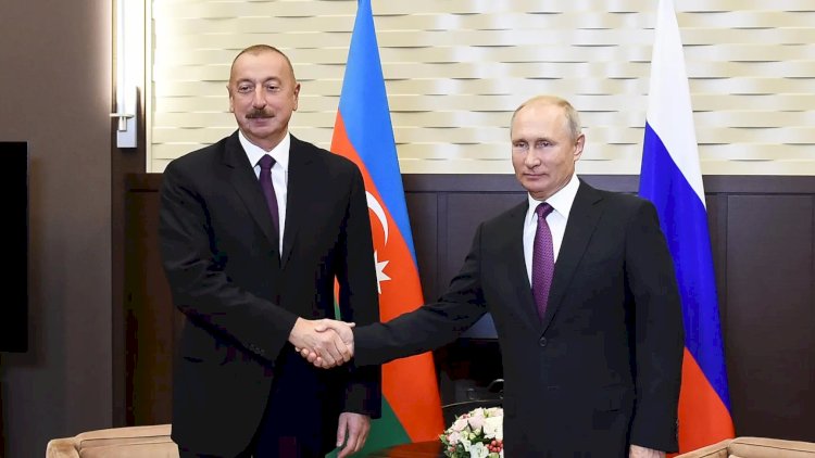    Gözlənilməz qarşılaşma: Putin Əliyevlə görüşdü - Video   
