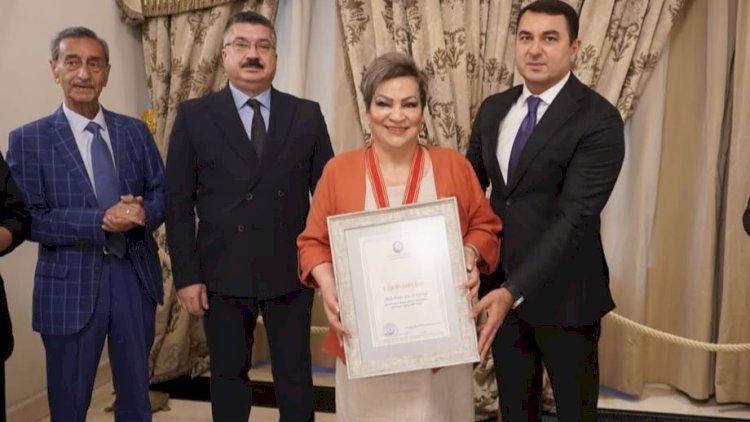    Xalq artistinə “Şöhrət” ordeni təqdim edildi   