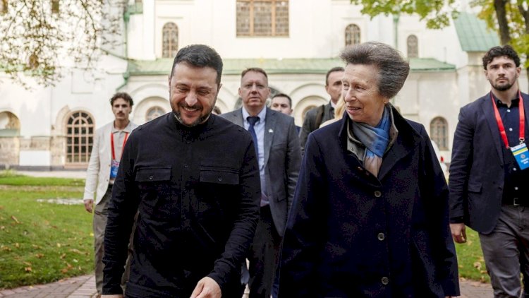    Britaniya Şahzadəsi Kiyevdədir - FOTOLAR   