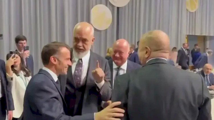    Albaniyanın baş naziri Trampın səhvini zarafata çevirdi   
