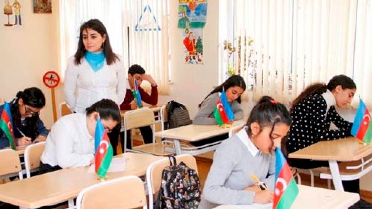    5 Oktyabr -   Müəllimlər bayramını qeyd edir