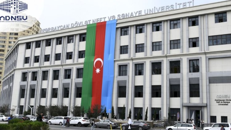    Nazir iki prorektoru işdən çıxardı   