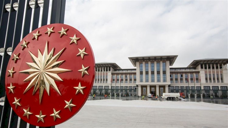    Kommunikasiya İdarəsi: Azərbaycanda bayraqların endirilməsinə dair xəbərlər feykdir   