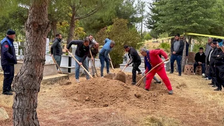    Morqda faciəvi səhv -   Dəfn edilən meyit məzardan çıxarıldı