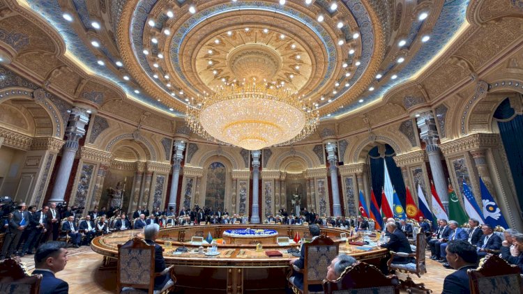    Ильхам Алиев принял участие в заседании Совета глав государств СНГ в расширенном составе   