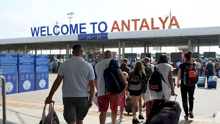    Antalyada hər 5 evdən birini əcnəbilər alır   