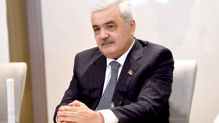    Rövnəq Abdullayevə ağır itki   