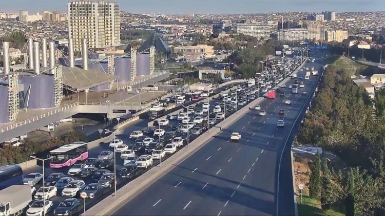    Paytaxtda sıxlıq olan küçələrin SİYAHISI   