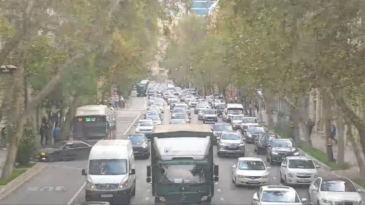    Paytaxtda sıxlıq olan küçələrin SİYAHISI   