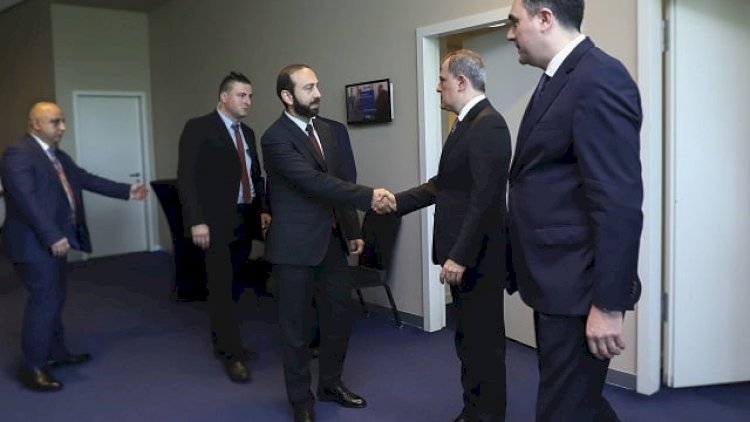    Ararat Mirzoyanın son bəyanatları: Enerji kəmərləri Ermənistandan keçə bilərmi? -   MÜSAHİBƏ