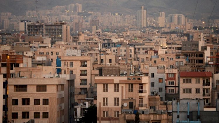    İranda zəlzələ oldu   