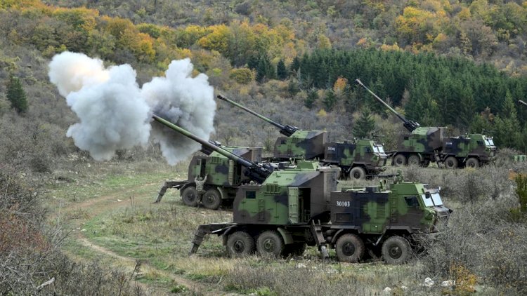    Azərbaycan NORA B-52 artilleriya qurğularını təlim meydanlarına çıxardı   