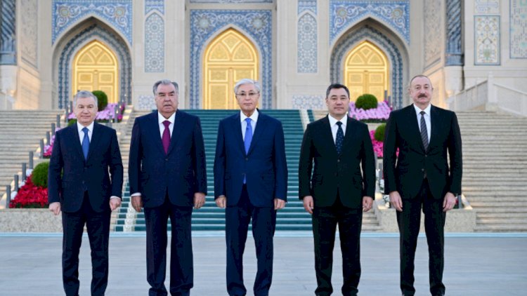    İlham Əliyev Daşkənddə İslam Sivilizasiyası Mərkəzi ilə tanış oldu - Fotolar   