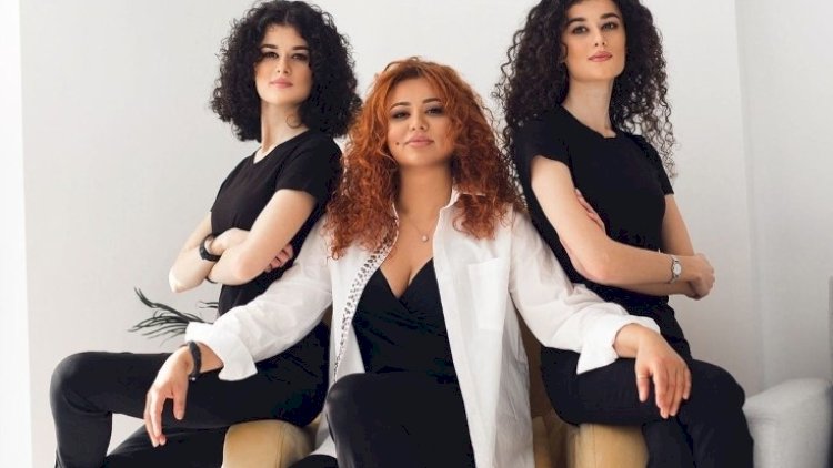    Vəfa Zeynalova qızlarından danışdı   