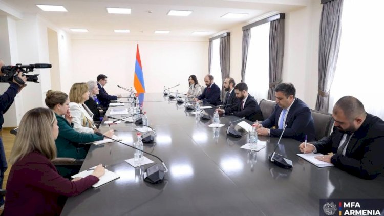    Mirzoyan  “Tramp yolu”nu ABŞ rəsmisi ilə müzakirə etdi   