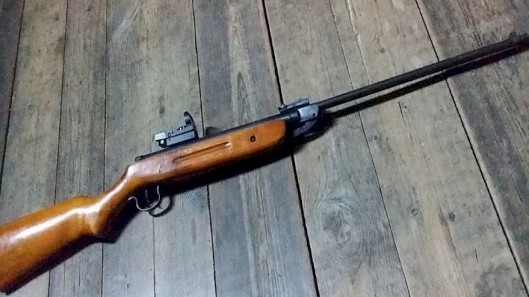    Qaxda yeniyetmə tüfəngdən açılan atəşlə yaralandı   