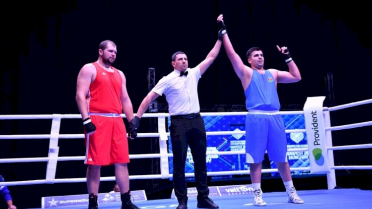    Azərbaycan boksçusu Avropa çempionatında finala yüksəldi   