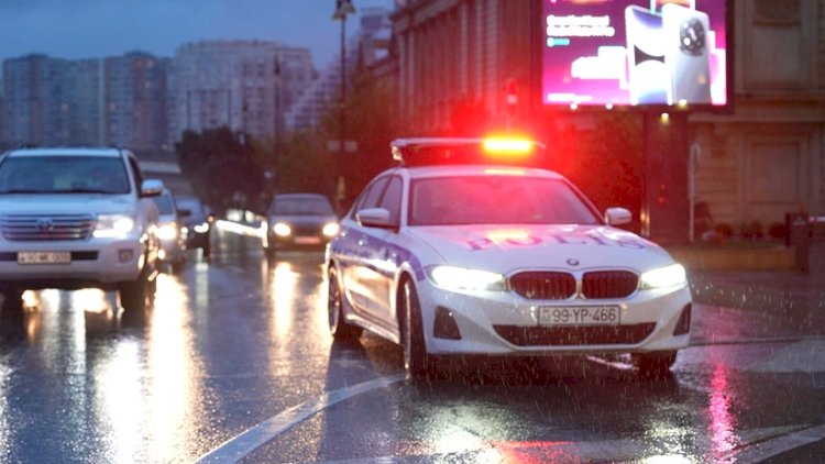    Polis yağışlı hava ilə əlaqədar gücləndirilmiş iş rejiminə keçdi - Video   