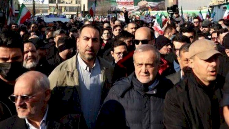    Pezeşkian etirazçıların nümayəndələri ilə dialoqa başladı   