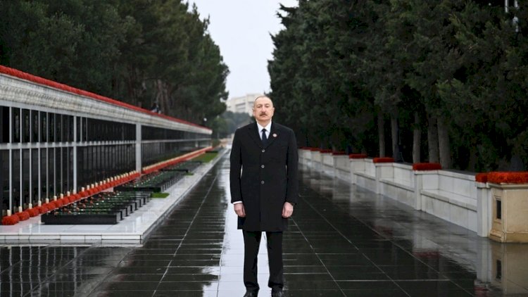    İlham Əliyev Şəhidlər xiyabanını ziyarətinə dair videoçarx paylaşıb   
