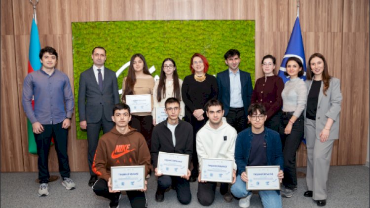    Azercell Beynəlxalq İnformatika Olimpiadası üzrə milli komanda ilə görüş keçirib   