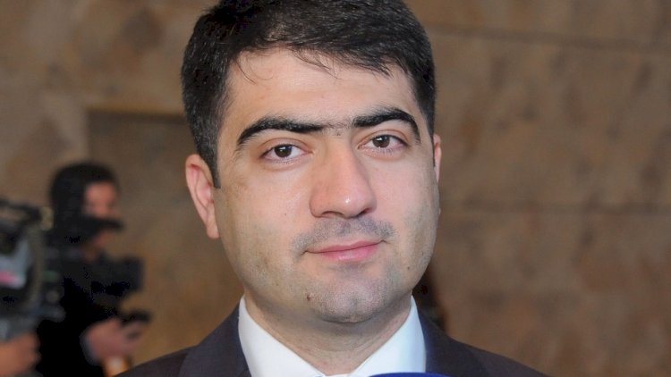    İcra başçısı xanımından ayrılmadığını AzTV-nin kadrları ilə SÜBUT ETDİ   