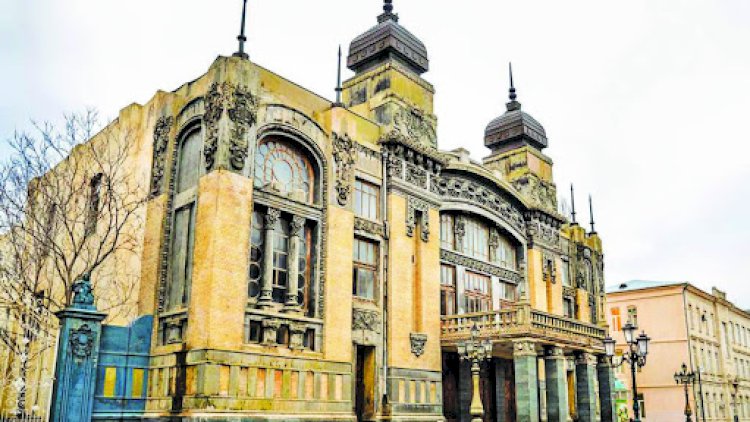    Bina 10 aya tikilib, 4 ildir ki, təmiri bitmir -   Opera və Balet Teatrnda nə baş verir?