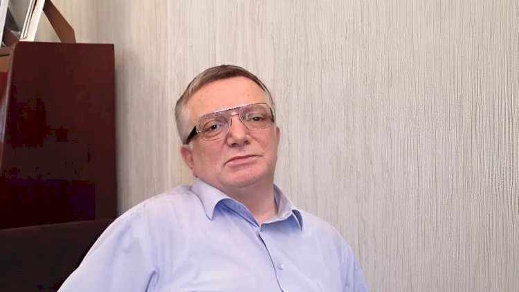    Bəxtiyar Vahabzadənin oğlu Bakıdan köçdü:   “Paytaxtda yaşamıram”