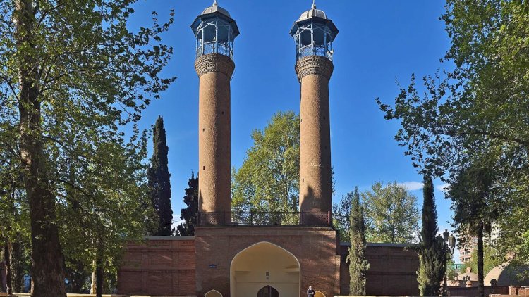    Gəncədəki Cümə məscidinin təmir-bərpasına 1,6 milyon manat ayrıldı   