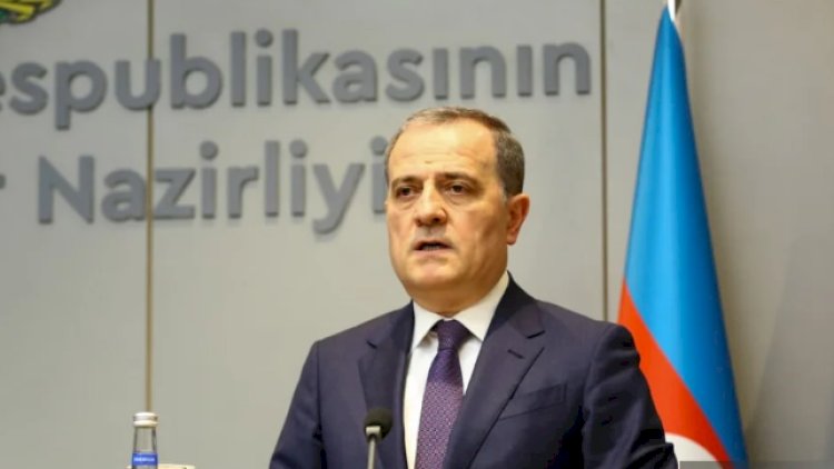    Ceyhun Bayramov Pakistanın XİN başçısı ilə danışdı   