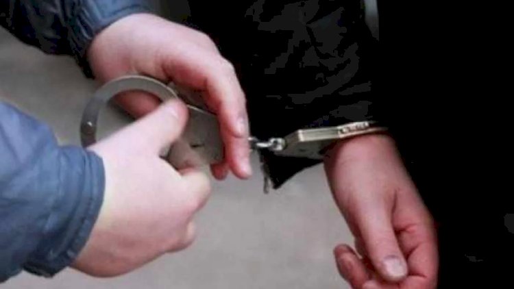    Anasını öldürməkdə şübhəli bilinən şəxs tutuldu   