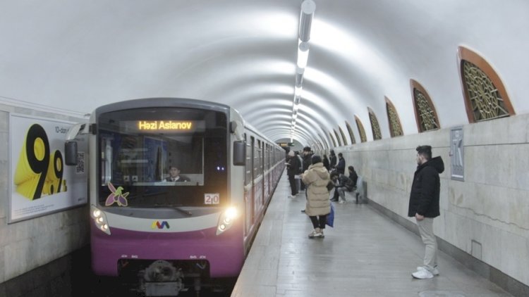    Metroda qatarlar arasında interval növbəti dəfə azaldılır   
